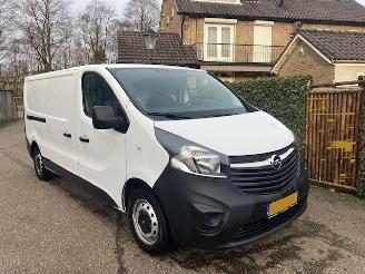 Schade vrachtwagen Opel Vivaro 1.6CDTI L2H1 SELECTION 2018/10