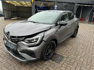 uszkodzony skutery Renault Captur 1.6 Pug-in Hybride RS 2022/8