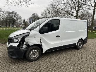 Schade bestelwagen Renault Trafic 1.6 dci t29 l1 2019/6