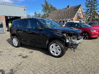 damaged scooters Land Rover Discovery Sport P300e  Hybride Automatik R-DYNAMIC 2020/11
