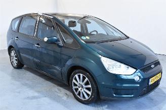 damaged commercial vehicles Ford S-Max 2.0-16V 2009/3