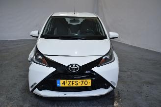Toyota Aygo 1.0 VVT-i x-play picture 2