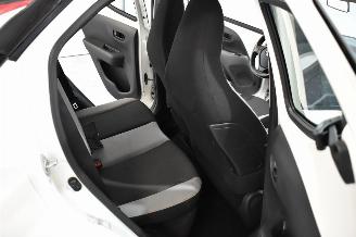 Toyota Aygo 1.0 VVT-i x-play picture 12