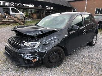 uszkodzony przyczepy kampingowe Dacia Sandero 1.0 tce 2020/11