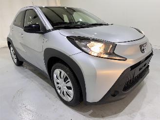 Schade aanhangwagen Toyota Aygo X 1.0 VVT-i S-CVT Automaat 2023/6