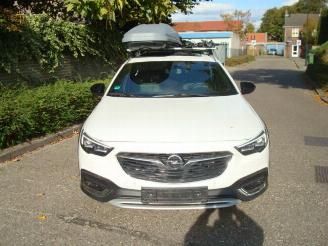 Uttjänta bilar caravan Opel Insignia 2.0 TURBO 4X4 COUNTRY 260PK!! 2017/11