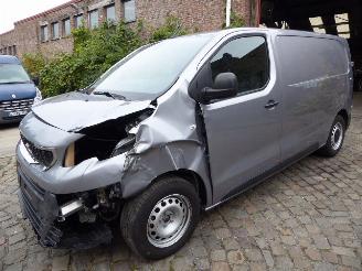 Schade caravan Peugeot Expert Premium 2020/1