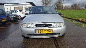 krockskadad bil bedrijf Ford Fiesta Fiesta IV/V Hatchback 1.25 16V (DHA) [55kW]  (08-1995/01-2002) 1998/2