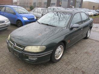 škoda koloběžky Opel Omega  1995/1