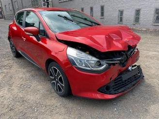 uszkodzony samochody ciężarowe Renault Clio EXPRESSION 2014/4