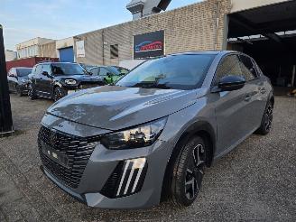 Peugeot 208 GT Automaat Pano Led Keyless Camera Navi Drive-Mode Leder Sfeerverl. 74KW/101PK 2024/6