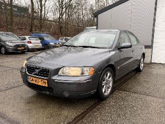 Volvo S-60 2.0T MOMENTUM AUTOMAAT! RIJDBAAR 2005/1