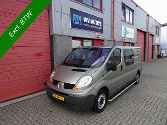 Renault Trafic 2.5 dCi T29 L2H1 DC airco picture 1