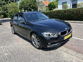 BMW 3-serie Touring 318d High Executive 2018/5