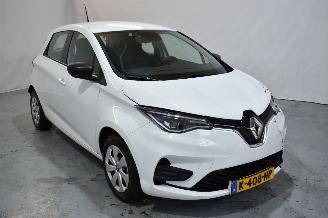 disassembly passenger cars Renault Zoé R110 Life Carshare 52 kWh 2021/2