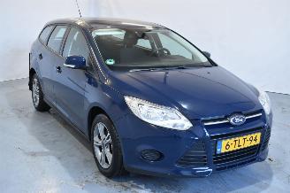 dommages  camping cars Ford Focus 1.0 EcoBoost Edition 2014/3
