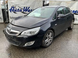 damaged commercial vehicles Opel Astra Cdti 2010/12