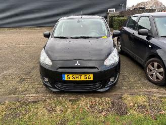 Mitsubishi Space-star 1.0 12V Hatchback Benzine 999cc 52kW (71pk) FWD 2012-05 (A05) 3A90 2013/10