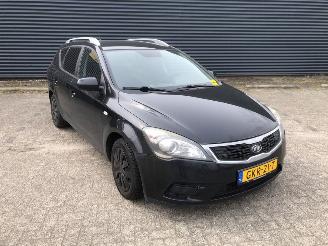 Kia Cee d Cee\'d Sporty Wagon (EDF) Combi 2007 / 2012 - 1.6 CVVT 16V Combi/o Benzine 1.596cc 92kW (125pk) FWD 2009-06/2012-12 (EDF5PH; EDF5PI) G4FC 2010/1