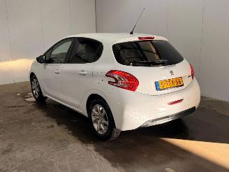 Peugeot 208 1.2 Vti 12V PureTech 82 Hatchback Benzine 1.199cc 60kW (82pk) FWD 2013/10
