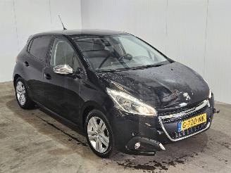 Peugeot 208 1.2 Vti 12V PureTech Hatchback Benzine 1.199cc 61kW (83pk) FWD 2019/10