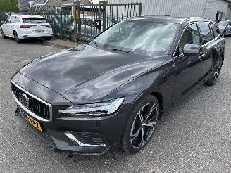 Volvo V-60 2.0 T6 AWD Recharge Plug-in Hybird Ultra Bright ( Leer-Panoramadak ) 2025/3