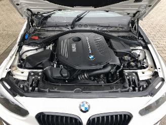 BMW 1-serie M140i picture 9