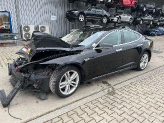 damaged commercial vehicles Tesla Model S 85 D AWD 2015/6