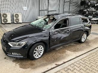 Unfall Kfz LKW Volkswagen Passat  2016/7