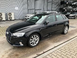 dañado vehículos comerciales Audi A3 Sportback 2.0 TDI 2019/4