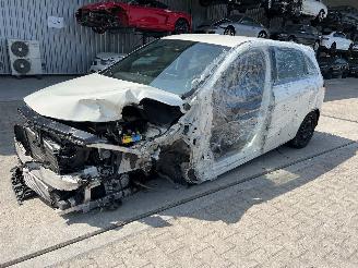 škoda osobní automobily Mercedes B-klasse B200 Sports Tourer 2017/10