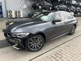 Purkuautot passenger cars BMW 3-serie 330e Plug-in-Hybrid xDrive 2019/8