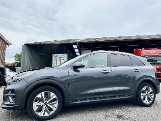 occasione autovettura Kia e-Niro Electric 64kWh aut + f1 204pk Exe.Line - nap - nav - camera - leer - stoelverw v+a + stuurverw + stoelkoeling - line + front + Side assist 2020/12