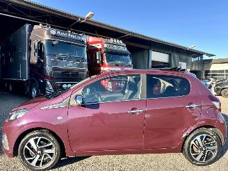 Peugeot 108 1.0 e-VTi 69pk Première CabrioTop - nap - camera - keyless entry + start - elektr dak - clima - cruise - carplay 2014/6