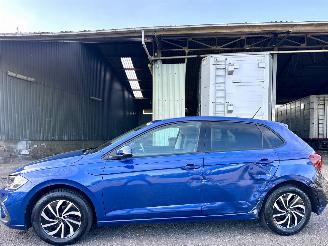 Volkswagen Polo Gereserveerd 1.0 TSI aut + f1 Life Bus 5drs - nap - nav - cam - front + line assist - beats audio + sufwoofer - 1e eig - virtual 2023/9