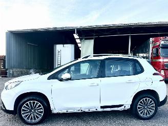 Peugeot 2008 1.2T 110pk PureTech Active - 96dkm nap - 1e eig - navi - clima - cruise - pdc v+a - volledig rijdbaar 2018/8