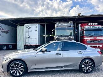 BMW 3-serie 320d 190pk aut + f1 xDrive High Exe sedan - schuifdak - harman/k - head up - keyless - 360cam - stuurverw 2020/3