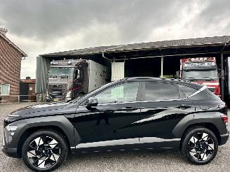 Hyundai Kona 1.6 GDI Hybrid Comfort Smart - nap - 1e eig - nav - cam - keyless - front + line + side assist - stuurverw 2025/10