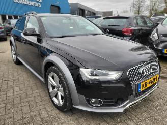 Audi A4 allroad A4 allroad 2.0 TDI QUATTRO 177 PK S-TRONIC PRO LINE 1e eigenaar 2013/7