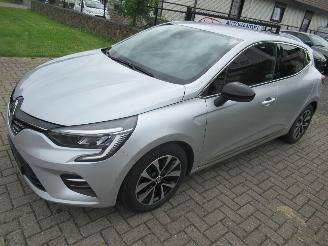 Renault Clio Tce 90 Techno Climatronic HalfLeer Navi Camera AmbientLight 2023/1