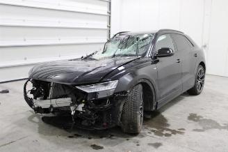 dommages fourgonnettes/vécules utilitaires Audi Q8  2022/11
