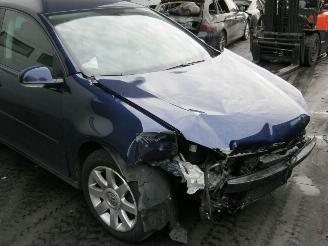 damaged trucks Volkswagen Golf  2006/3