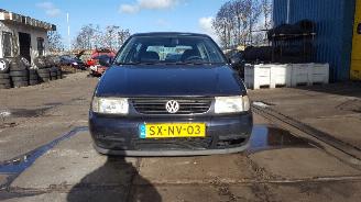 danneggiata veicoli commerciali Volkswagen Polo Polo (6N1) Hatchback 1.6i 75 (AEE) [55kW]  (10-1994/10-1999) 1998/2