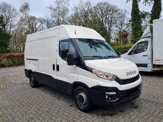 Autoverwertung Iveco Daily 35 170 HiMatic 3.0L Airco Navi 2016/4