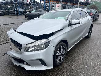 damaged passenger cars Mercedes A-klasse  2018/1