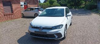 Volkswagen Polo 1.0-Benzine Digitale cockpit Led-Koplampen Led-Achterlichten Stoelverwarming CruiseControl Lichtautomaat 4xelektriche ramen Elektrische-spiegels met verwarming 2026/1