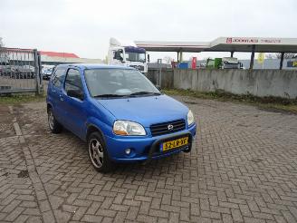 dommages  camping cars Suzuki Ignis 1.3 16v 2003/4