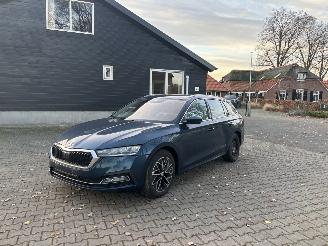 Skoda Octavia TSI AUTOMAAT HYBRIDE NAVI CLIMA VIRT DASH CAMERA TREKHAAK LED B.J 12-2024 2024/12