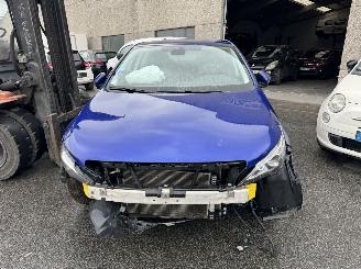 dañado caravana Peugeot 308  2018/6