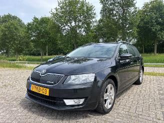 Skoda Octavia 1.6 TDI Greenline 16V Combi/o 4Dr Diesel 1.598cc 81kW (110pk) FWD 2013-05/2020-07 CRKB 2014/3